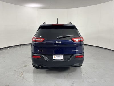2016 Jeep Cherokee Sport