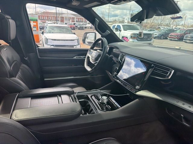 2022 Jeep Grand Wagoneer Series II