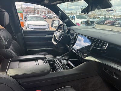 2022 Jeep Grand Wagoneer Series II