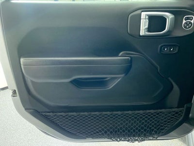 2021 Jeep Gladiator Willys