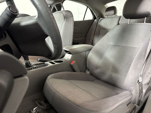 2015 Chevrolet Malibu LS 1LS