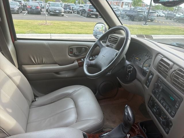 1998 Oldsmobile Bravada Base