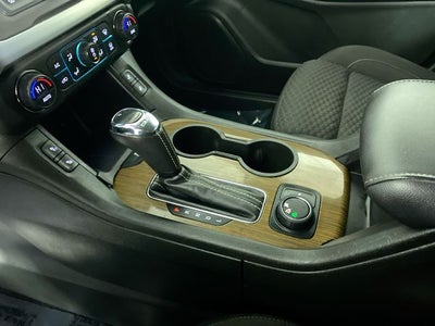 2017 GMC Acadia SLE-2