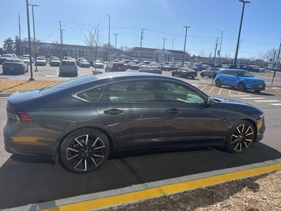 2025 Honda Accord Hybrid Touring