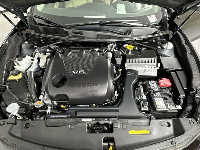 2023 Nissan Maxima Platinum