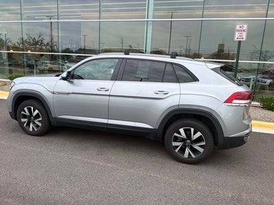 2020 Volkswagen Atlas Cross Sport 2.0T SE 4Motion