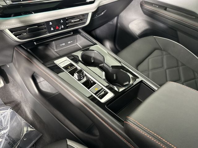 2024 Volkswagen Atlas 2.0T Peak Edition SE w/Technology