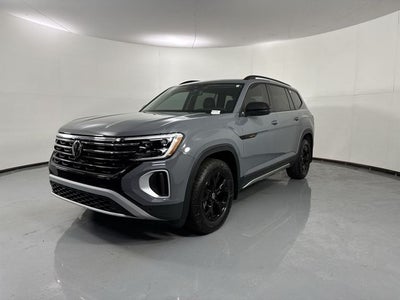 2024 Volkswagen Atlas 2.0T Peak Edition SE w/Technology