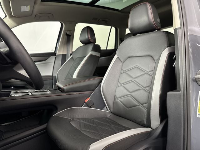 2024 Volkswagen Atlas 2.0T Peak Edition SE w/Technology