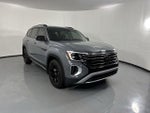 2024 Volkswagen Atlas 2.0T Peak Edition SE w/Technology