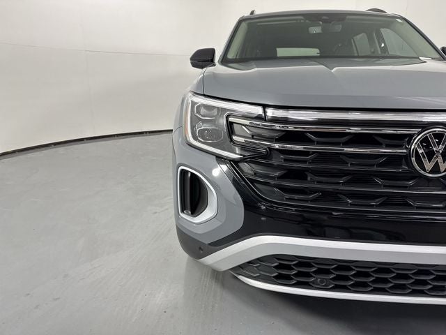 2024 Volkswagen Atlas 2.0T Peak Edition SE w/Technology