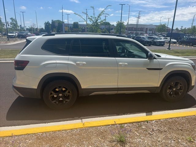 2025 Volkswagen Atlas 2.0T Peak Edition