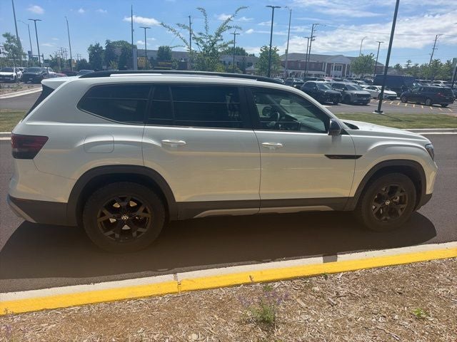 2025 Volkswagen Atlas 2.0T Peak Edition