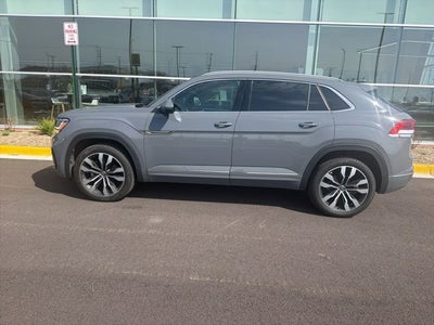 2022 Volkswagen Atlas Cross Sport 3.6L V6 SEL Premium R-Line