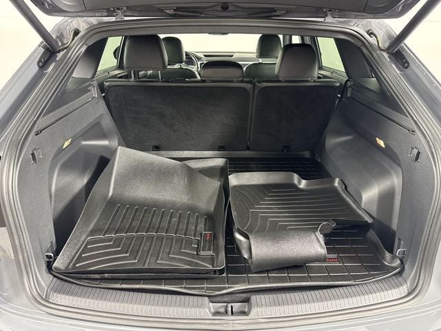 2022 Volkswagen Atlas Cross Sport 3.6L V6 SEL Premium R-Line