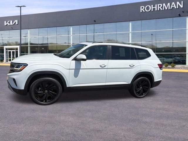 2023 Volkswagen Atlas 3.6L SE w/Tech 4MOTION's photo