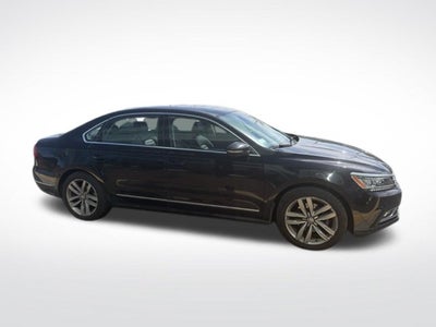 2016 Volkswagen Passat SEL Premium