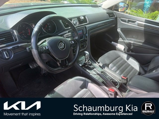 2016 Volkswagen Passat SEL Premium