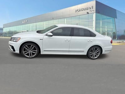2017 Volkswagen Passat 1.8T R-Line