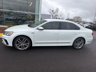 2017 Volkswagen Passat 1.8T R-Line
