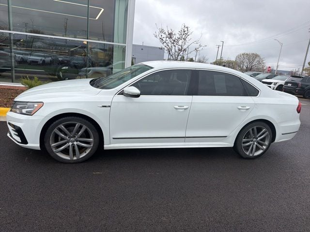 2017 Volkswagen Passat 1.8T R-Line