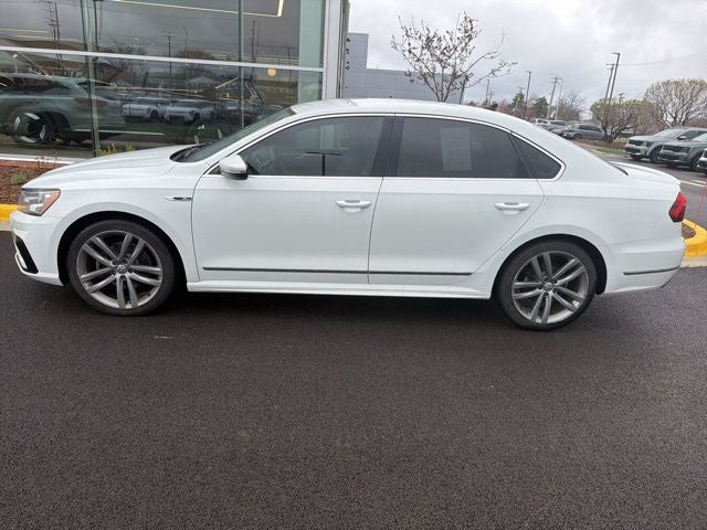 2017 Volkswagen Passat 1.8T R-Line