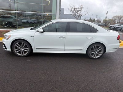 2017 Volkswagen Passat 1.8T R-Line