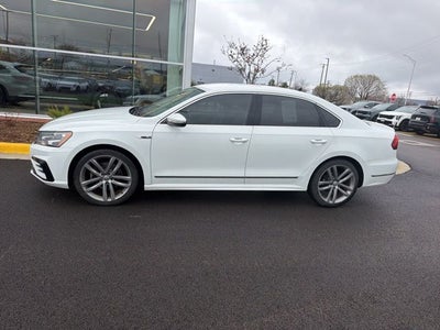2017 Volkswagen Passat 1.8T R-Line