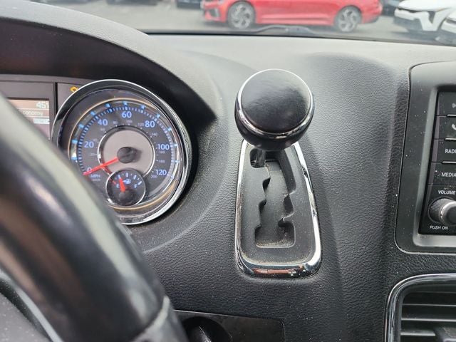 2013 Chrysler Town & Country Touring