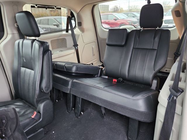 2013 Chrysler Town & Country Touring