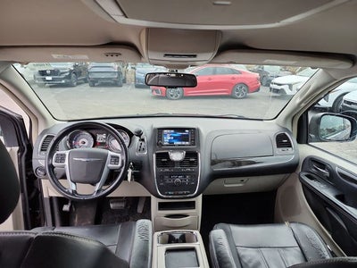 2013 Chrysler Town & Country Touring