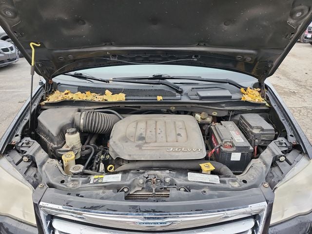 2013 Chrysler Town & Country Touring