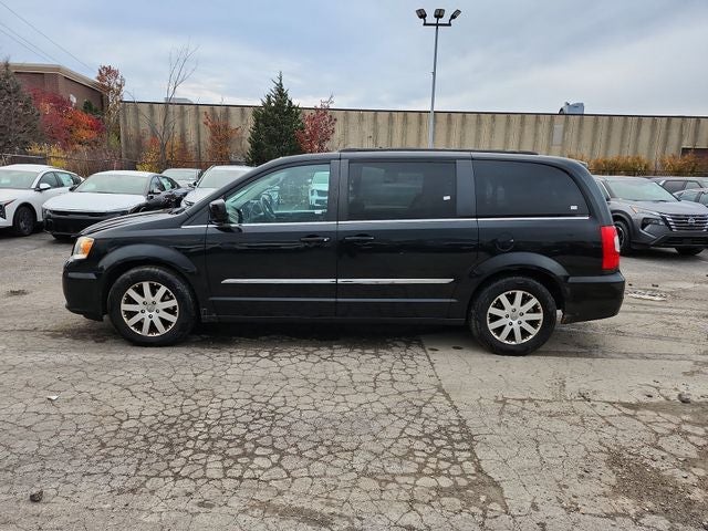 2013 Chrysler Town & Country Touring
