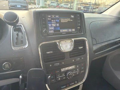 2013 Chrysler Town & Country Touring-L
