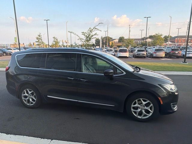 2017 Chrysler Pacifica Touring L Plus