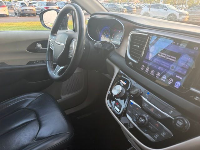 2017 Chrysler Pacifica Touring L Plus