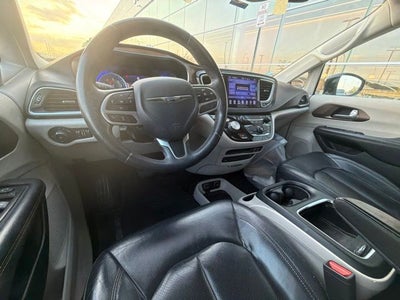 2017 Chrysler Pacifica Touring L Plus