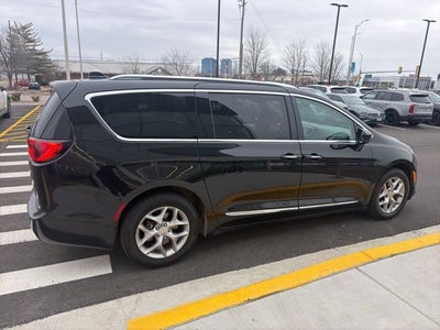 2019 Chrysler Pacifica Touring L Plus