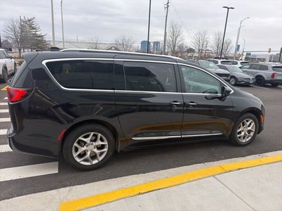 2019 Chrysler Pacifica Touring L Plus
