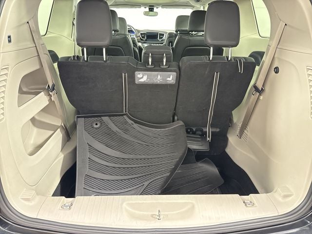 2019 Chrysler Pacifica Touring L Plus