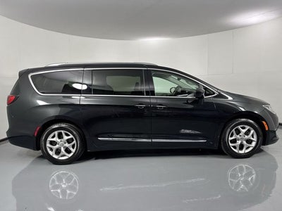 2019 Chrysler Pacifica Touring L Plus