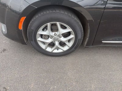 2019 Chrysler Pacifica Touring L Plus