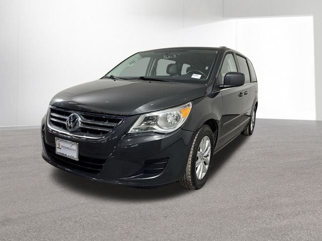 2012 Volkswagen Routan SE