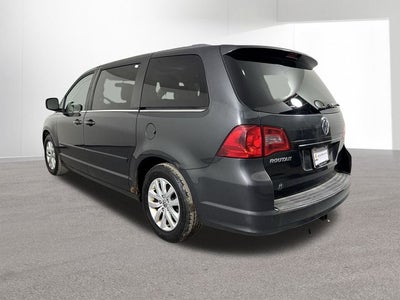 2012 Volkswagen Routan SE