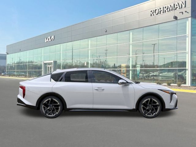 2025 Kia K4 GT-Line