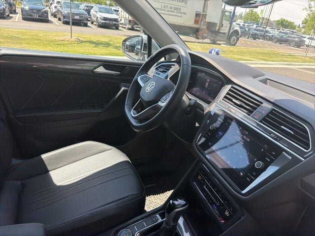 2023 Volkswagen Tiguan 2.0T SE