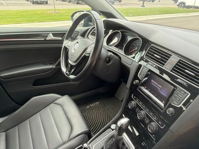 2015 Volkswagen Golf TSI SE 4-Door