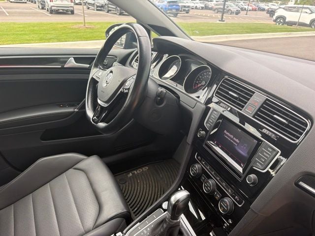 2015 Volkswagen Golf TSI SE 4-Door