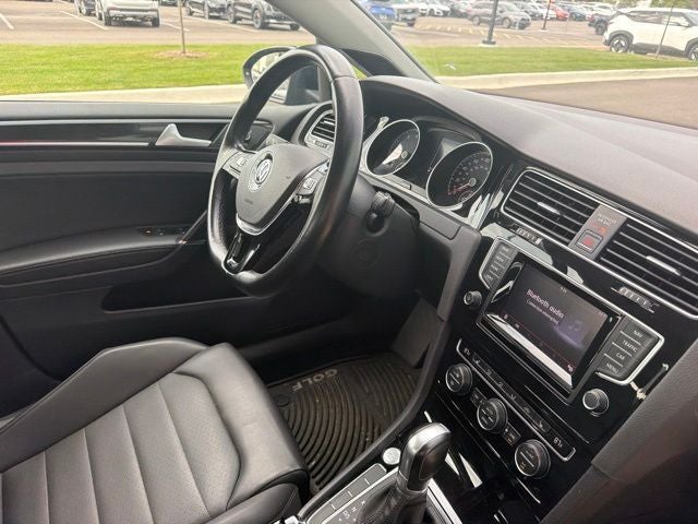 2015 Volkswagen Golf TSI SE 4-Door