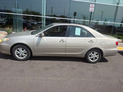 2005 Toyota Camry LE